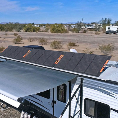 ETFE Ön Kapaklı ve Kompakt 812X608mm Katlanmış Boyutlu 300W Taşınabilir Katlanır Güneş Paneli Kiti