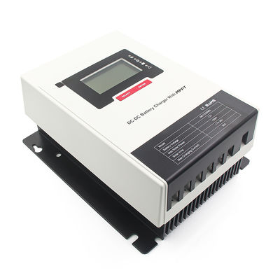 İyi bir fiyat. 50A Akıllı DC DC Şarj Aracı 12/24Vdc Starter Pil Voltajı 700W PV Giriş Gücü ile çevrimiçi